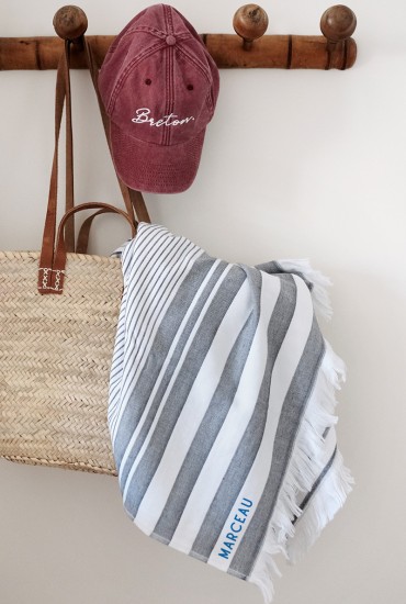 Fouta de plage brodée...