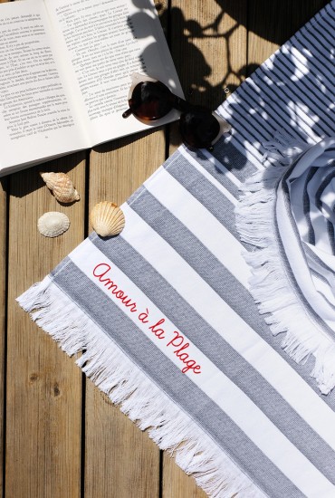 Fouta de plage brodée Amour...