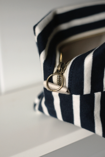 Trousse de toilette marinière Bleu marine - Made in Bretagne