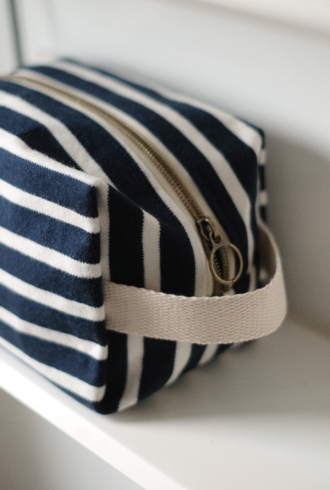 Trousse de toilette marinière Bleu marine - Made in Bretagne