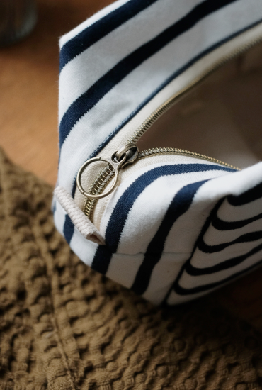 Trousse de toilette marinière Écrue - Made in Bretagne