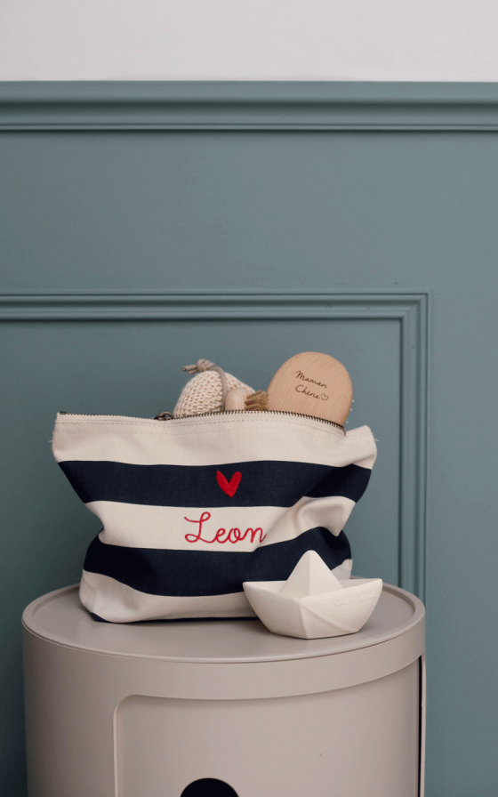 Pochette marinière brodée - Coeur personnalisable