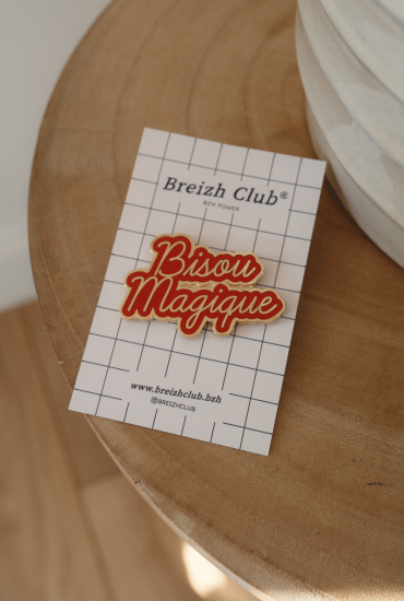 Pin's Bisou magique
