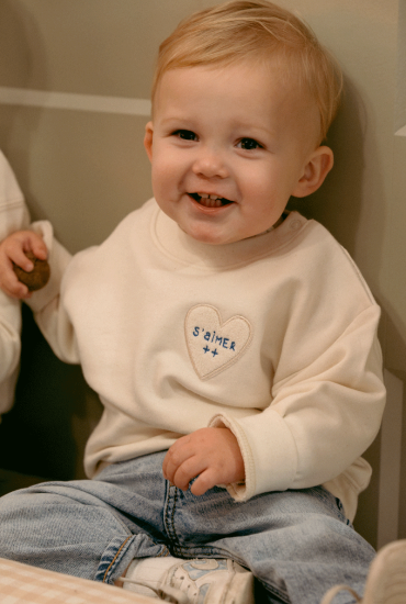 Sweat bébé brodé S'aimer ++...