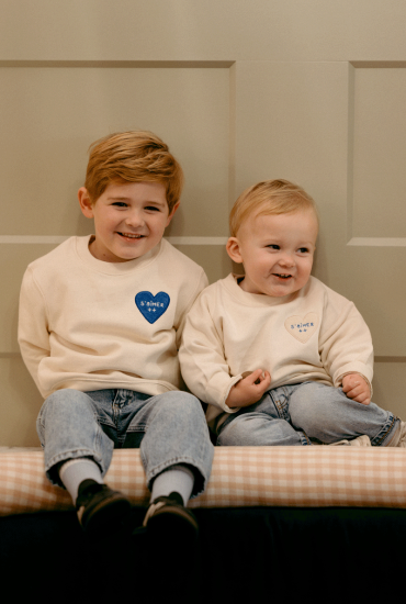 Sweat enfant brodé S'aimer...