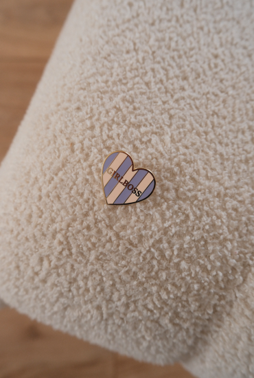 Pin's Coeur rayé Girlboss