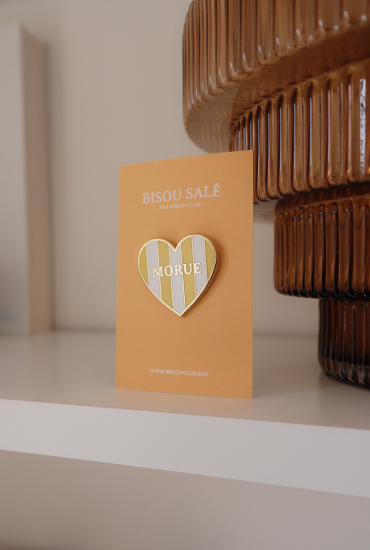 Pin's Coeur rayé Morue