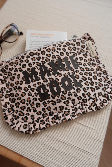 Pochette Léopard, texte...