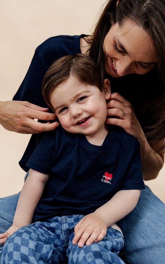 T-shirt bébé brodé Grand amour - Personnalisable