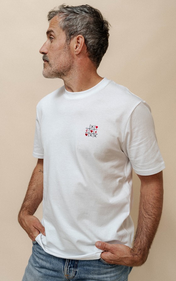 T-shirt homme brodé Jeu d'amour - Personnalisable