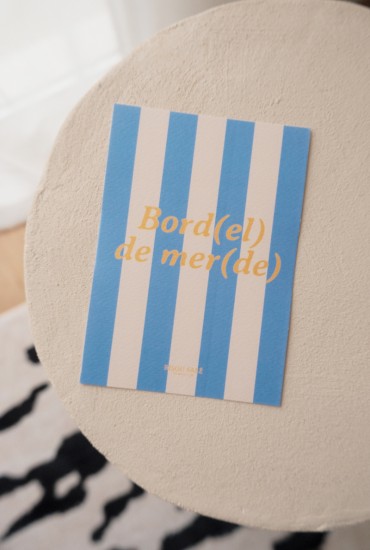Carte postale rayée...
