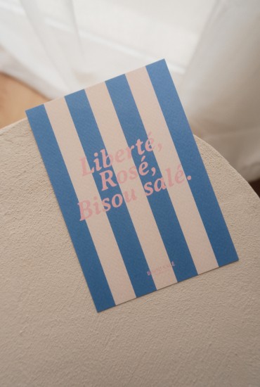 Carte postale rayée...