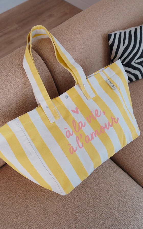 Grand cabas rayé jaune et natural Coeur - Personnalisable