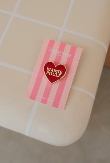 Pin's Coeur rouge Mamie poule