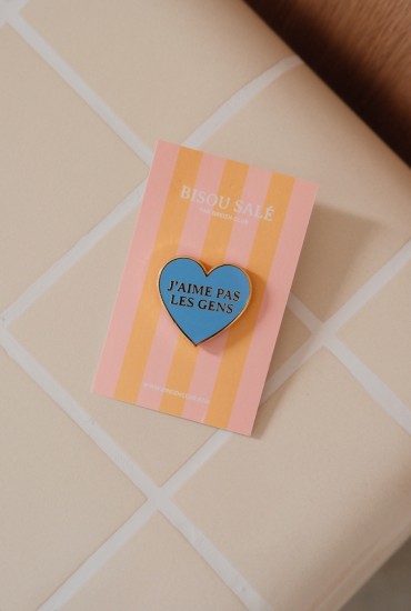 Pin's Coeur J'aime pas les...