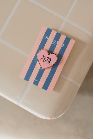 Pin's Coeur rose Tata cool