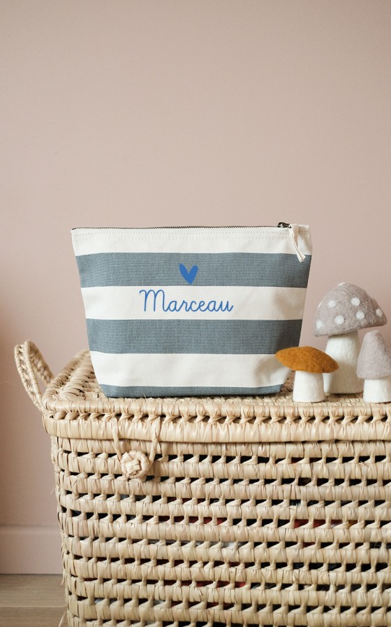 Pochette marinière brodée - Coeur personnalisable